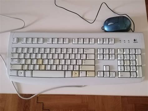 Tastatura Mis Ruter Na Prodaju 2500 Rsd Modemi Ruteri I Mrežni