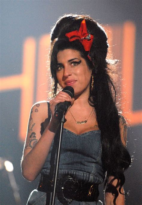 Remembering Amy Winehouse Grammy Winners Life In Photos