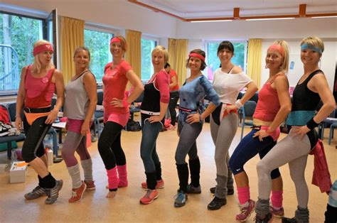 Find out what jane's diet, workout, and nutrition tips are in this article. Jane Fondas Erbe: 80er Jahre Fitness erlebt ein Revival - Laufmamalauf