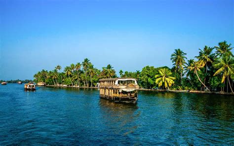 Pick My Holiday Kerala Experiences In Boating Honeymoon