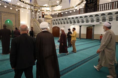 Huj Shahriari Visits Tomb Of Abdul Qadir Gilani Baghdad Photo