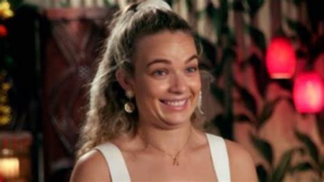 Bachelor In Paradise 2020 Fans Fuming After Abbey Chatfield ‘slut Shamed Over Romp With