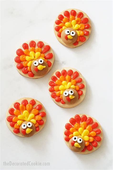 Piped Turkey Cookies Cute Simple Cookies For Thanksgiving Treats