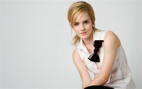 Emma Watson Biography ~ Hdwallpaper