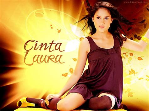 Best 3 Cintas On Hip Cinta Laura Hd Wallpaper Pxfuel