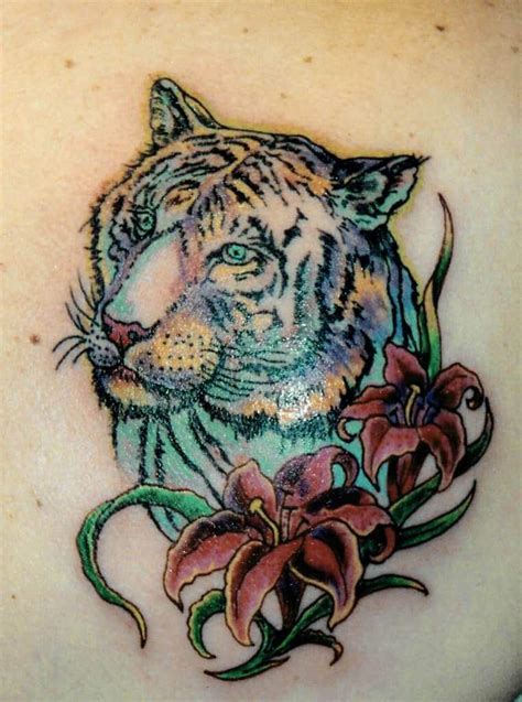 14 Amazing Tiger And Lily Tattoo Designs Petpress