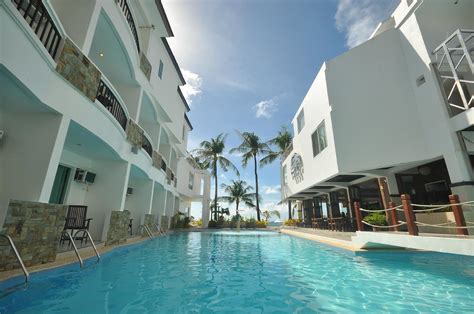 Best Beachfront Hotels To Stay In Boracay Philippines Go Around Philippines
