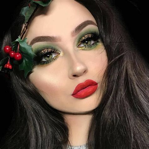 85 Mesmerizing Christmas Makeup Ideas To Leave The Beholder Spellbound