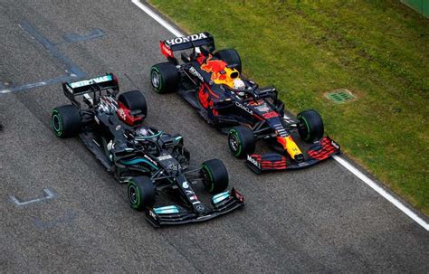 Mind Games Continue Between Mercedes And Red Bull Planetf1 Planetf1