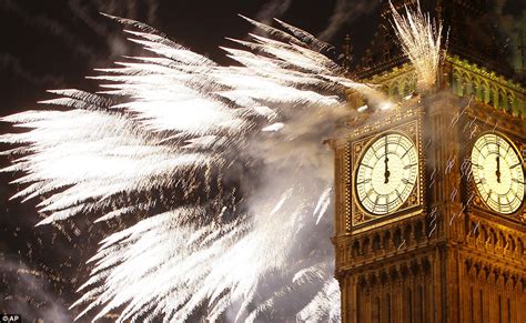 New Years Eve London Celebrations Big Ben Lights Up The Sky With