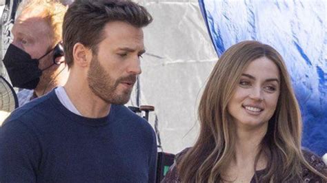 Chris Evans And Ana De Armas Together Again On The Ghosted Poster Kiratas