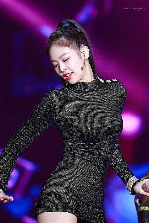 This Dress Reveals Blackpink Jennie S Perfect Body Line