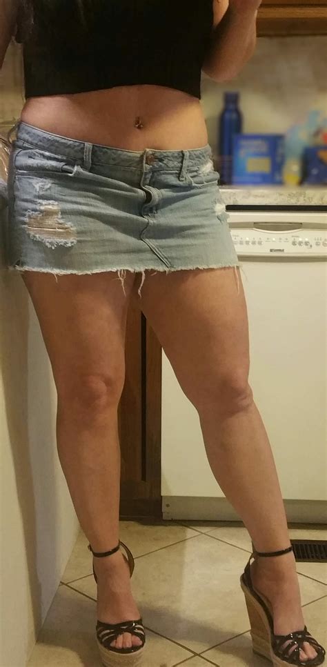 Original Content Picture Thought I Would See If You Guys Enjoyed This Hotwife In A Jean Skirt