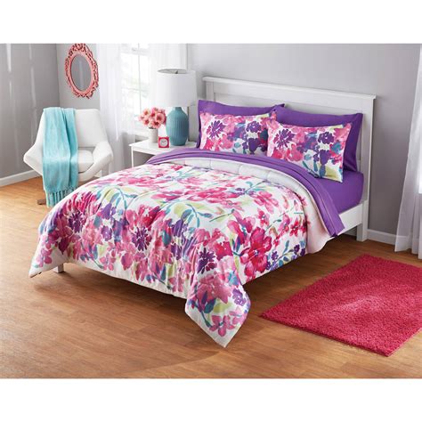There is a difference between blanket and comforter. Your Zone Watercolor Floral Bedding Set with Reversible ...