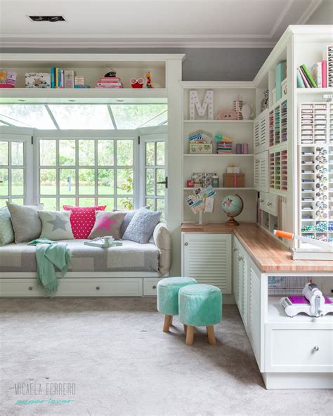 Over 30 craft rooms are being featured, so be sure to check out angie's blog to see all the amazing crafty today i'm finally sharing my craft room tour, it's definitely a post that has been a long time. Micaela Ferrero - Craft Room Tour Virtual y Sorteo de una ...