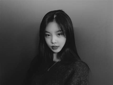 Pin By Ameenmin On Soojin In 2020 Ulzzang Korean Girl The Most Beautiful Girl Kpop Girls