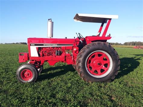 Ih 686 Old Farm Tractors Pinterest
