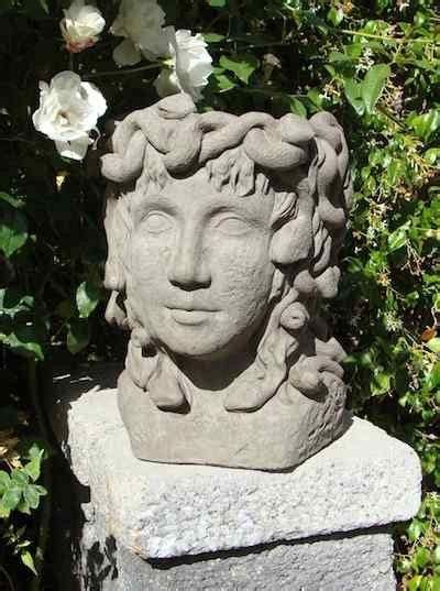 Medusa Head Planter In Cast Stone With Images Head Planters Turn