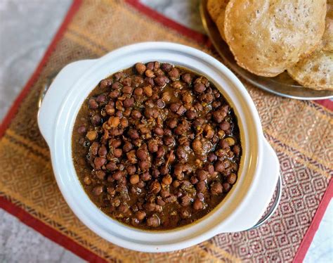 Kala Chana Masala Recipe Black Chickpea Curry Vegecravings