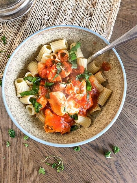 Maybe you would like to learn more about one of these? Chicken Mozzarella Pasta - Pioneer Woman - Recipe Diaries ...
