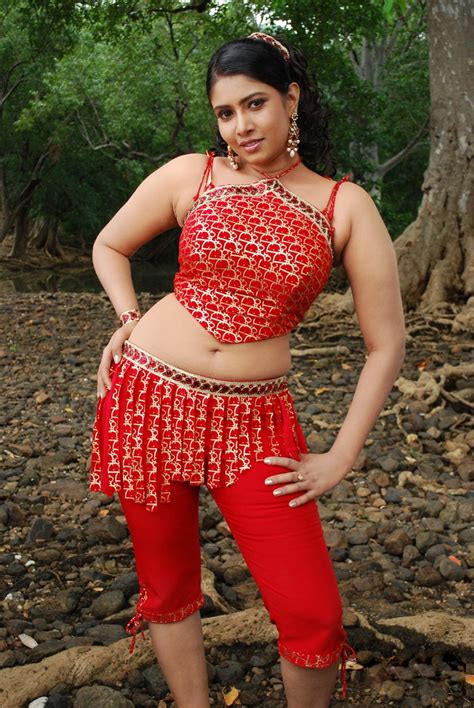 Telugu Actress Hot Photos Sangavi Navel Show In Manmadha Rajyam
