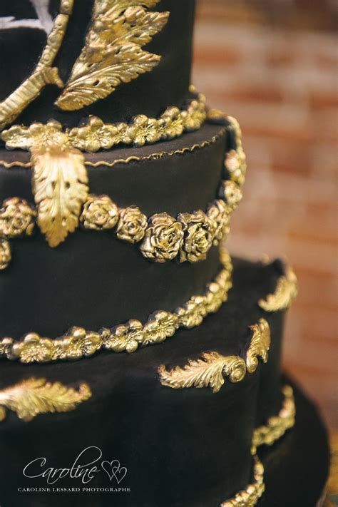 Black And Gold Wedding Cake 2512501 Weddbook