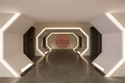 Genesis Commercial Building Lobby And Creative Working