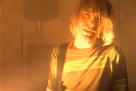 Nirvanas ‘smells Like Teen Spirit Video Hits 1 Billion Views On