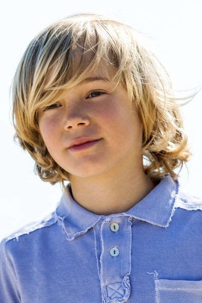 Idées de coiffures de rentrée pour garçon. 20 idées de coiffure pour enfant, fille ou garçon - L ...
