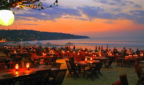 Things To Do In Bali Jimbaran Beach Dining Has The Best Seafood In
