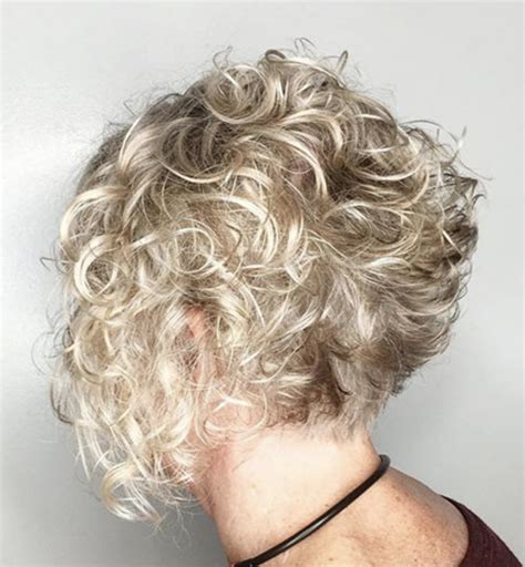 Short Curly Hairstyles For Women 2023