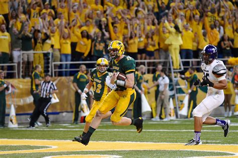Take a look at the college highlights of north dakota state quarterback carson wentz. North Dakota State University Athletics - Carson Wentz ...