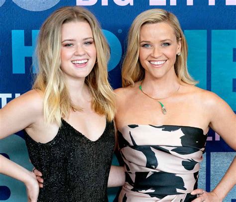 Reese Witherspoons Daughter Ava Phillippes Sweet Tribute To Mom Us Weekly