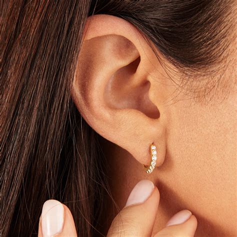 Gold 750 Jewelry Earring With Diamond