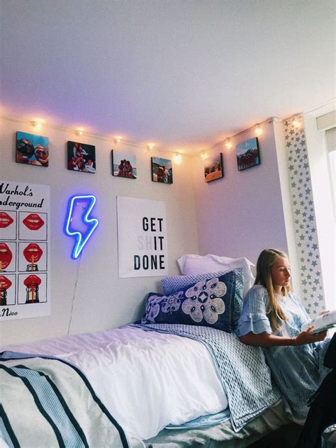 So to save you the trouble, i created this gigantic list of. VSCO - carolinasalvatore | Dorm room inspiration, Cute ...