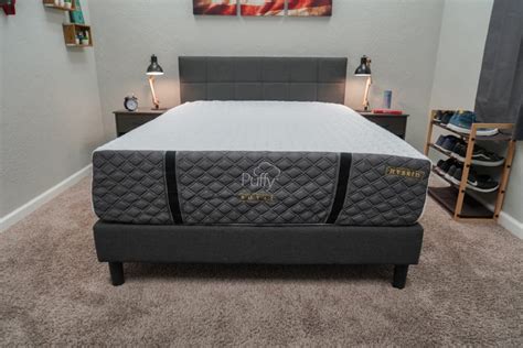 Royal mattress is a medical mattress, designed with spring support system as an internal component, in addition to the finest types of sponge, to give the body the necessary comfort and support. Puffy Royal Mattress Review | Major Pros & Cons (2020 Updated)