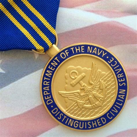Us Navy Distinguished Civilian Service Medal Usn United States Award