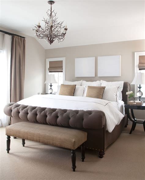 Using Taupe To Create A Stylish And Romantic Bedroom