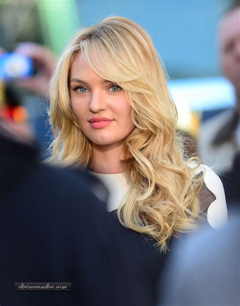 Pin By Luiza Moreira On Hair Candice Swanepoel Hair Light Curls Hair