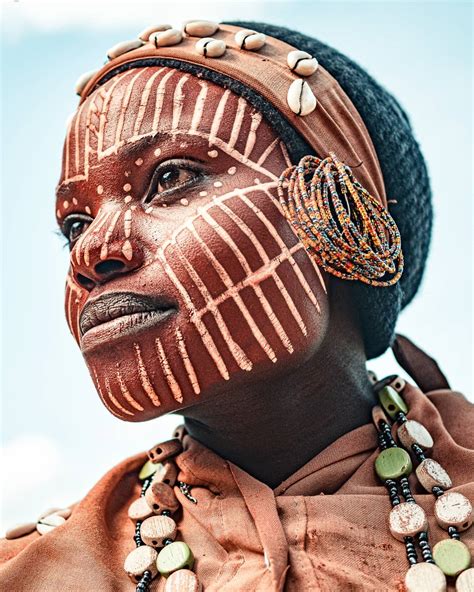Photographer Visits Incredible ‘arian Tribe In Pakistan Remote African Tribe Like Visiting