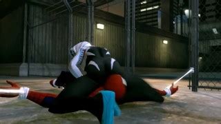 Gwen Facesitting Spider Man Hoofdschaar XFemaleDom Com