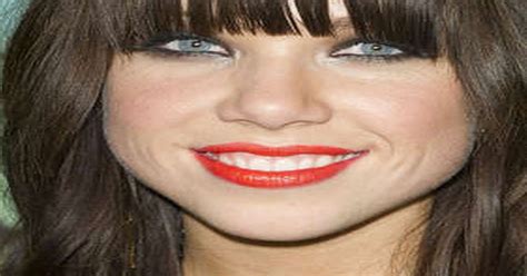 Carly Rae Jepsen Dating Music Newcomer Daily Star