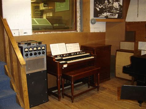 Hammond B3 Organ And Leslie Speaker At Motown Studios Detr Flickr