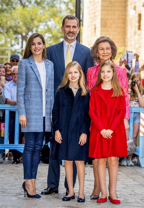 Queen letizia infanta sofía of spain. King Felipe, Queen Letizia of Spain (L) and their ...