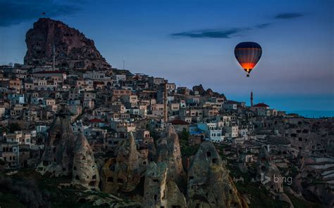 Hot Air Balloon Over Uçhisar In Cappadocia Turkey Bing