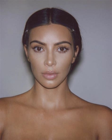 Kim Kardashian nackt Bilder Nackte Berühmtheit