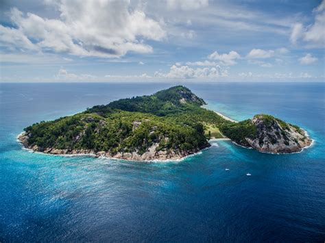The 10 Most Romantic Private Islands To Rent For Valentines Day