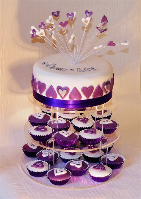 Browse each one of them and feel their awesomeness! Cake Design NIBBLIES: CAKES GALLERY