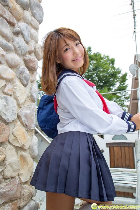 Rina Hashimoto Sexy Schoolgirl Sakura Journal