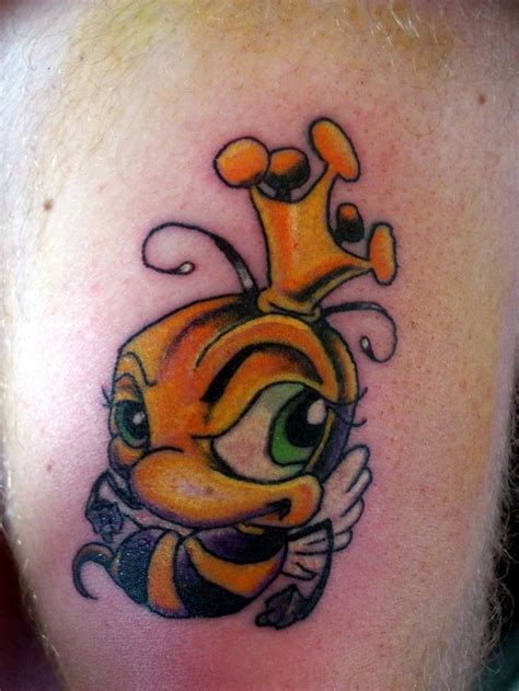 38 Best Queen Bee Tattoo Drawings Images On Pinterest